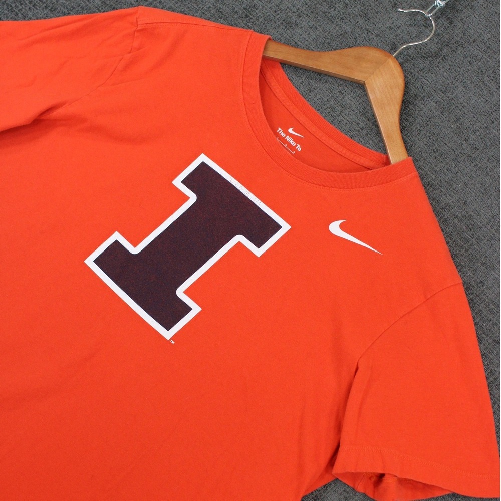 Nike Men's University of Illinois Fighting Illini Orange Graphic T-Shirt